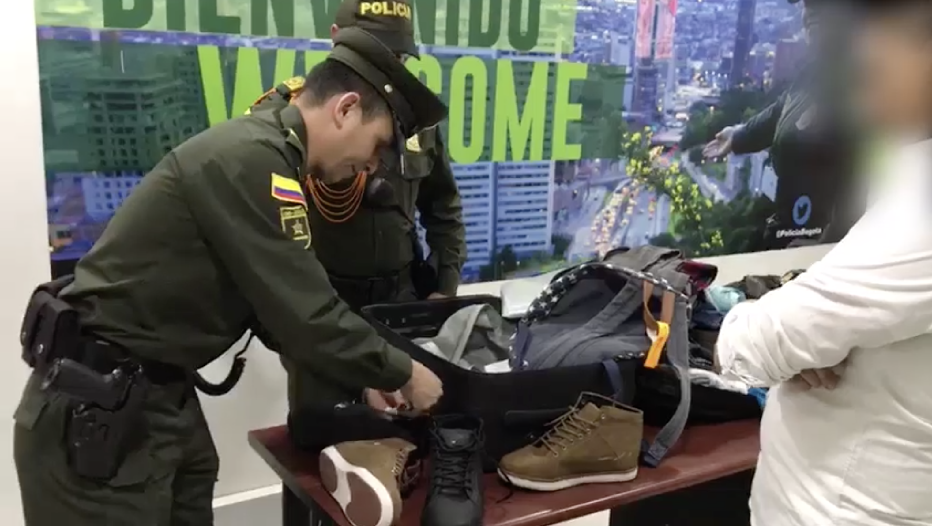 capturado-con-alucinógenos-camuflados-en-los-zapatos