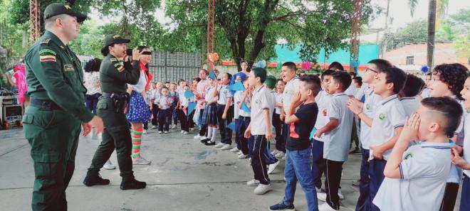 Policía celebra el día del niño en el corregimiento el Caguán