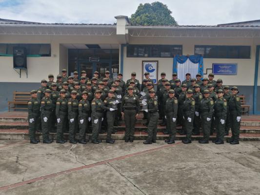 51_mujeres_fortalecerán_el_pie_de_fuerza_de_la_policía_en_Santander_1