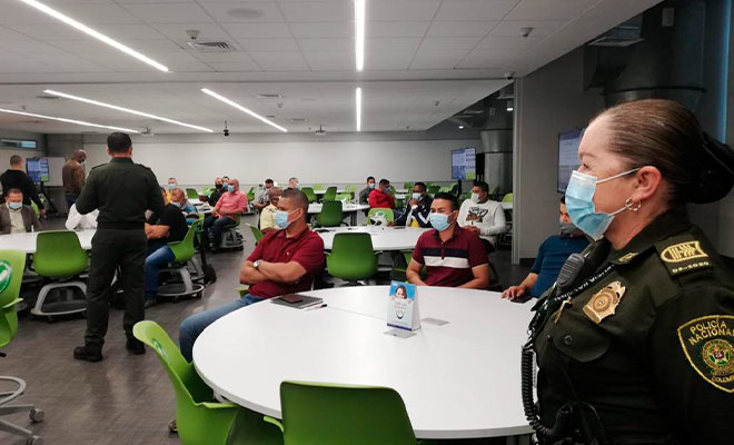 Conversatorio ‘hablemos de Policía’ en Medellín