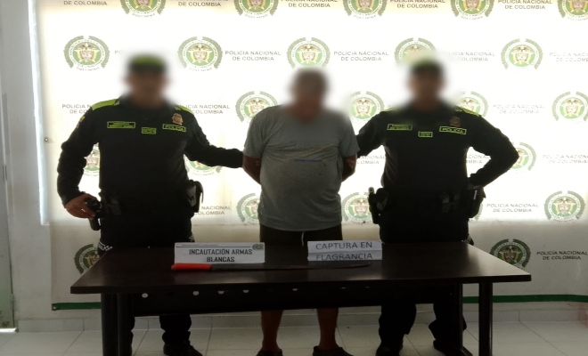 Dos polic&iacute;as un capturado por violencia contra la mujer 