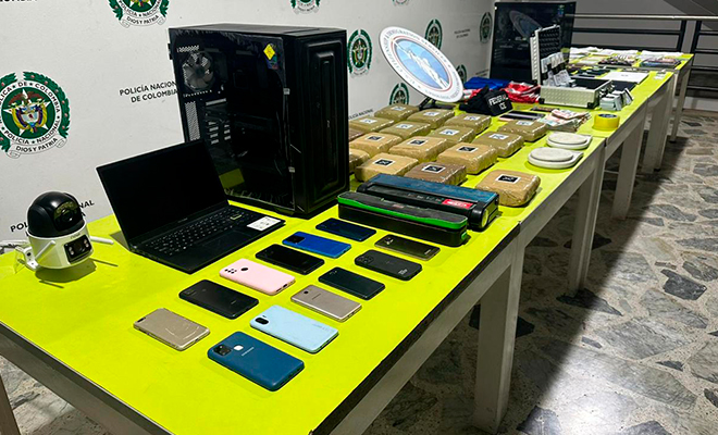 Elementos materiales probatorios recolectados en operativo internacional.
