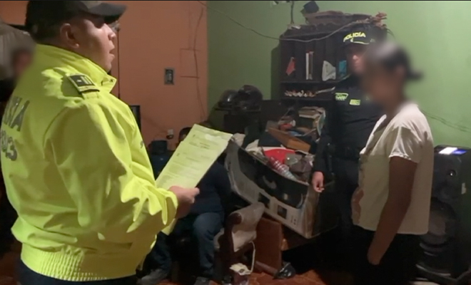 Derechos de capturado madre de niña