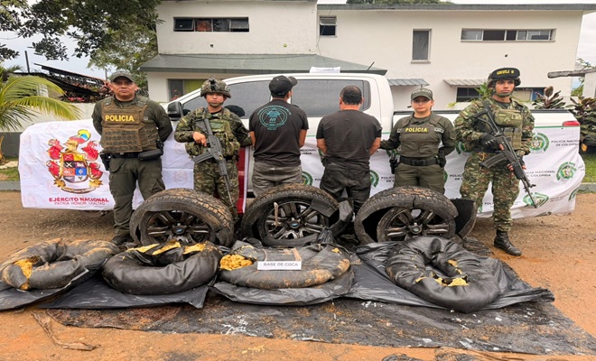 Dos capturados, 223 kilos de base de coca, un veh&iacute;culo, dos polic&iacute;as y dos uniformados del Ej&eacute;rcito 