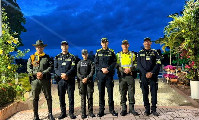 seis uniformados de la polic&iacute;a nacional articulado 