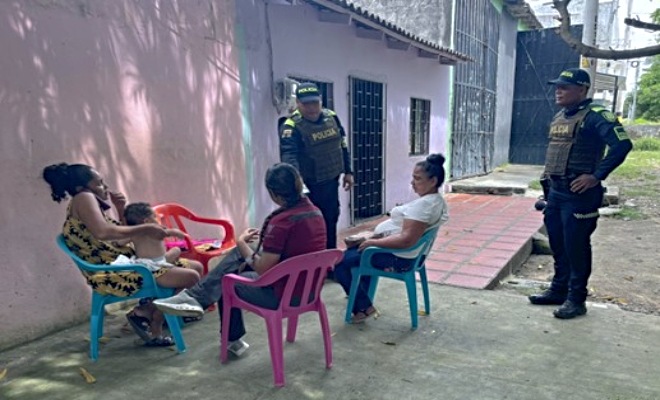 Promovemos la defensa activa de los derechos de niños, niñas y adolescentes. Recuerde las líneas directas para denunciar: 141, 155 y 123. ¡Su acción es vital!