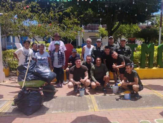 Jornada de embellecimiento en el corregimiento de El Lim&oacute;n