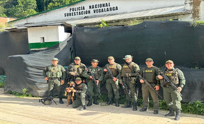 Policía en Vegalarga, brinda una segunda oportunidad de vida a "Kalvin"