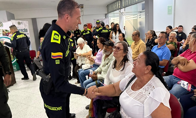 Presentación institucional ante la comunidad granadina