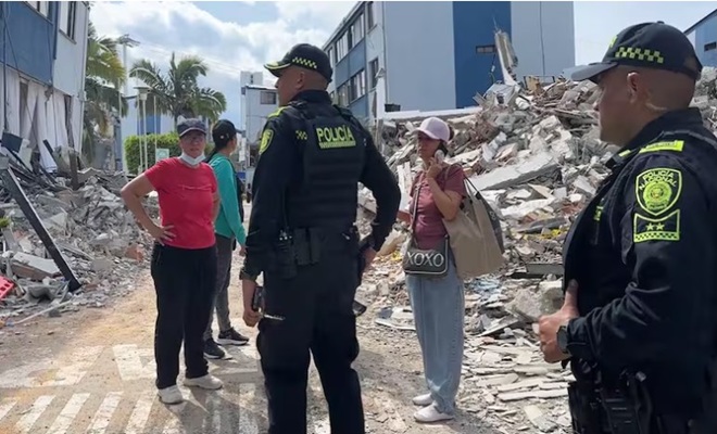 policia_acompaña_damnificados