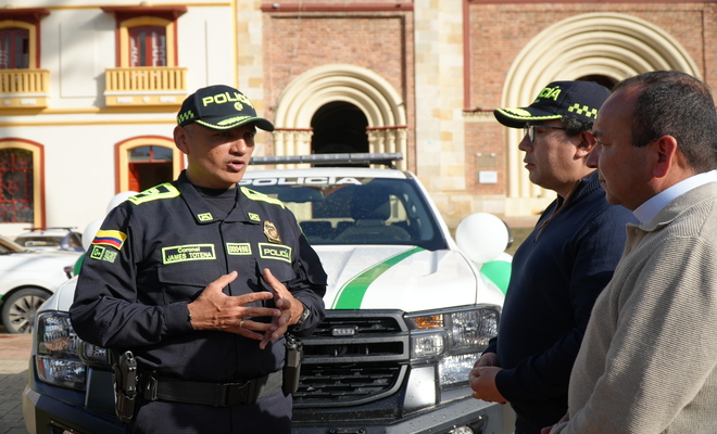 Camioneta es entregada a la Estacion de Policía Ramiriquí.