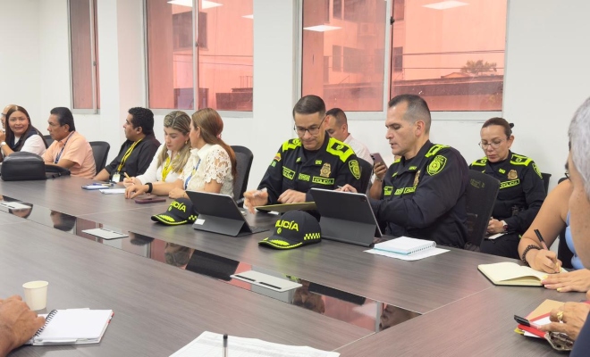 secretario del Interior y Participación Ciudadana, junto con la Fuerza Pública, autoridades departamentales, organismos de control y entidades gubernamentales, quienes realizaron seguimiento a las acciones previas que permitirán garantizar el normal desarrollo de la jornada democrática