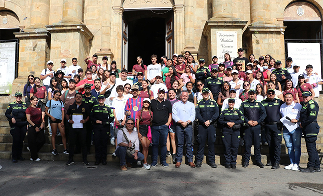 “El Socorro corrió por la protección de la juventud” con carrera de observación liderada por la Policía