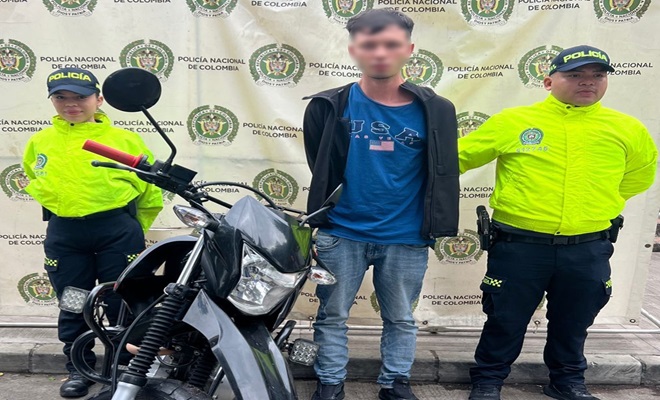 Una capturado una moto recuperada