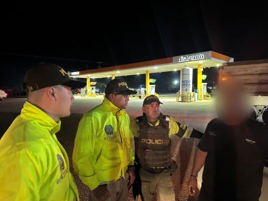 A través de la Seccional de Investigación Criminal Meta se efectuó una operación en la que este sujeto fue capturado en zona rural de Puerto Gaitán