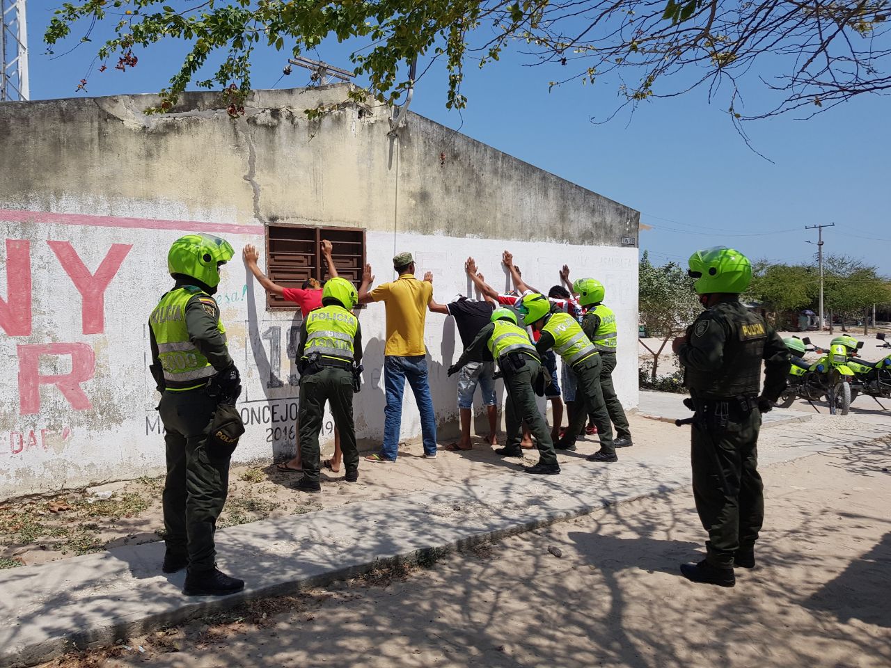 Se incautaron 9 armas de fuego por porte ilegal.