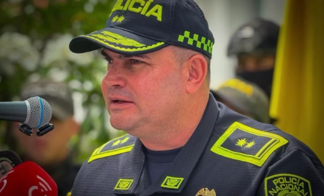 Señor Brigadier General William Quintero en rueda de prensa