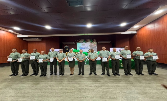 La Policía Nacional reconoce el valor, la integridad y el compromiso de cada uno de sus uniformados