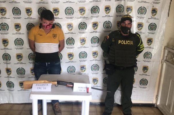 Capturado -en-flagrancia-por-el-delito-de-porte-ilegal-de-armas