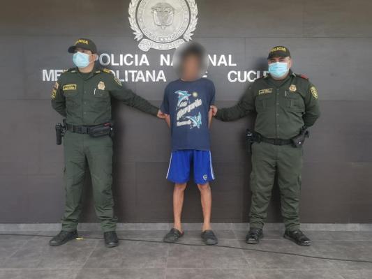 Portaba una granada para mortero y munición para fusil