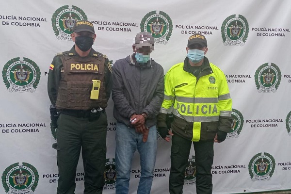 Cuatro capturados, con bazuco, marihuana y cocaína.