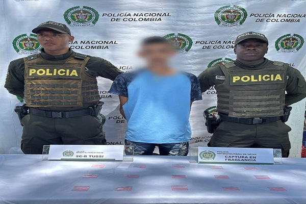 Dos Policías y un capturado presunto expendedor de estupefacientes en el barrio San Francisco