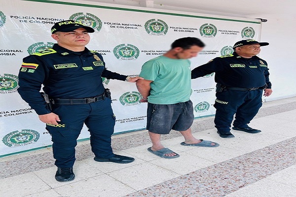 Dos Polic&iacute;as y un hombre capturado por porte ilegal de armas de fuego