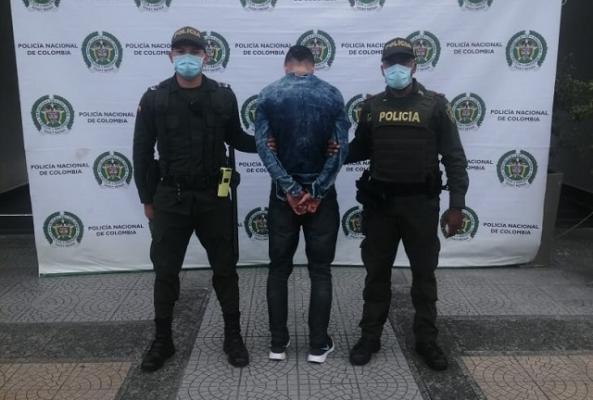 Capturamos a Víctor portando un arma de fuego ilegal en el barrio campo amor