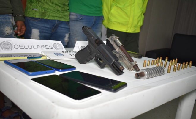 Armas de fuego munición y celulares incautados