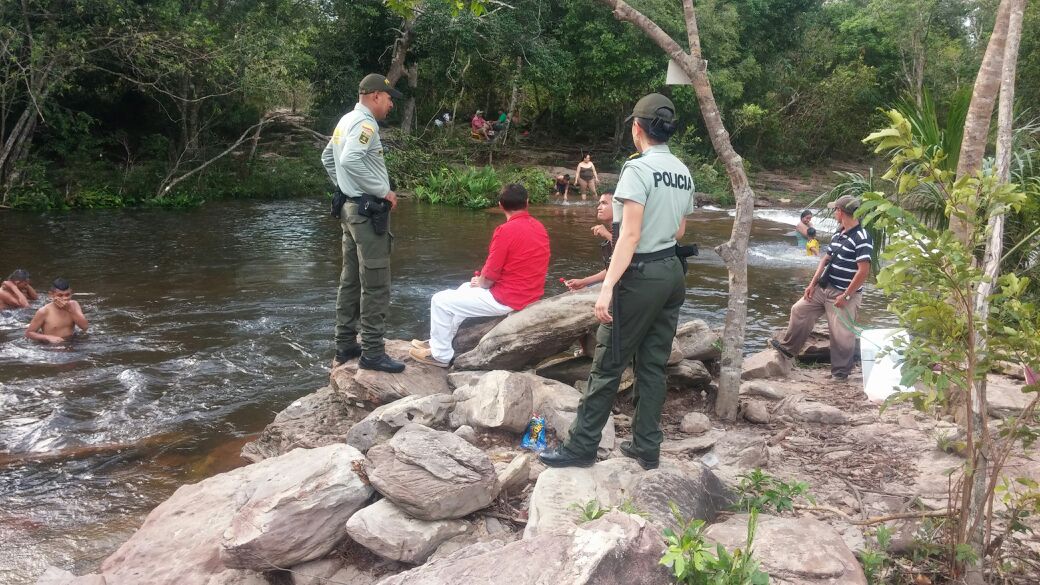 policia-realiza-control-a-balnedarios
