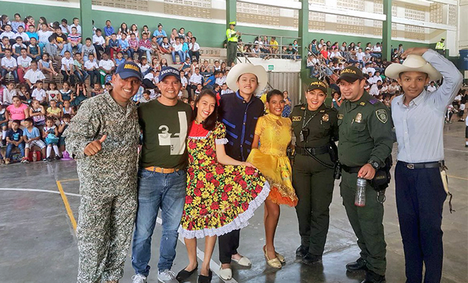 En-el Meta-la Policía Nacional-sigue-acompañando-el-regreso-a-clases