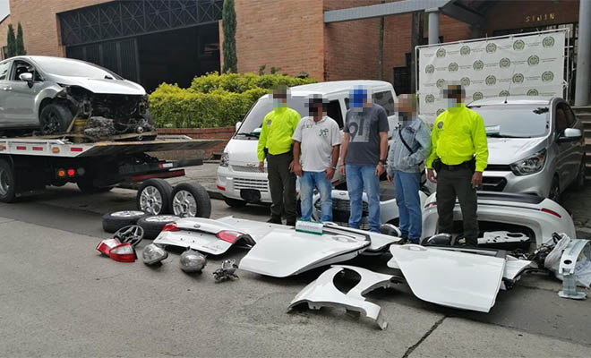 desmantelado desguazadero de mototciletas y vehiculos