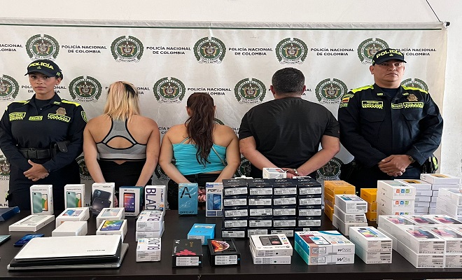 Capturados por hurtar un local comercial 