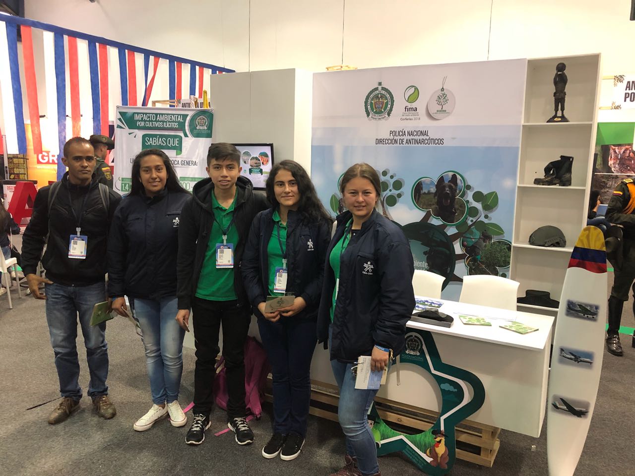La-Policía-Nacional-a-través-de-la-Dirección-de-Antinarcóticos-participa-en-la-feria-internacional-del-medio-ambiente 