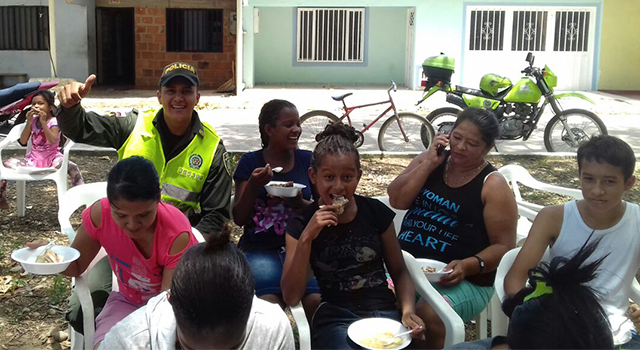 Policía-autoridades y comunidad-fortalecen lazos de amistad y vínculos-en el Meta
