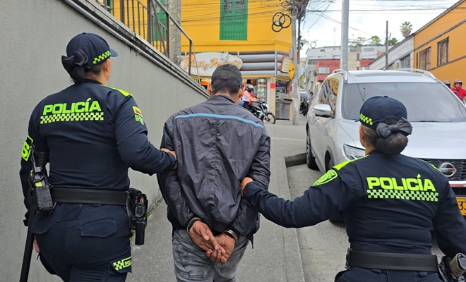 capturan a sujeto por explotación sexual  la policía de Manizales captura a un hombre por violencia intrafamiliar