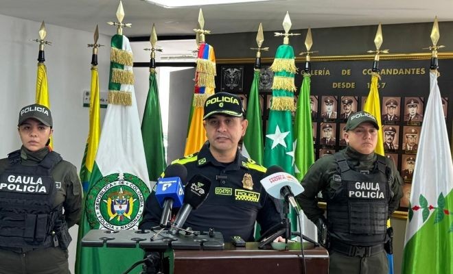 tres policías, incluyendo el subcomandante del departamento de risaralda