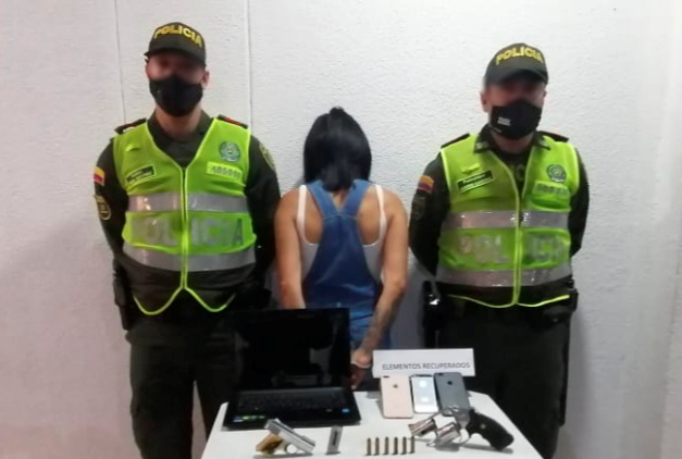 Capturamos una mujer con dos armas de fuego ilegales