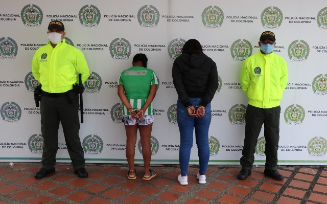 Mujeres capturadas por distribución de marihuana