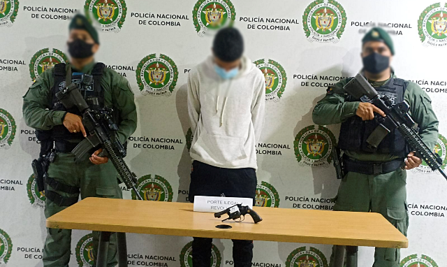 En flagrancia capturamos una persona con un arma de fuego ilegal en la capital risaraldense