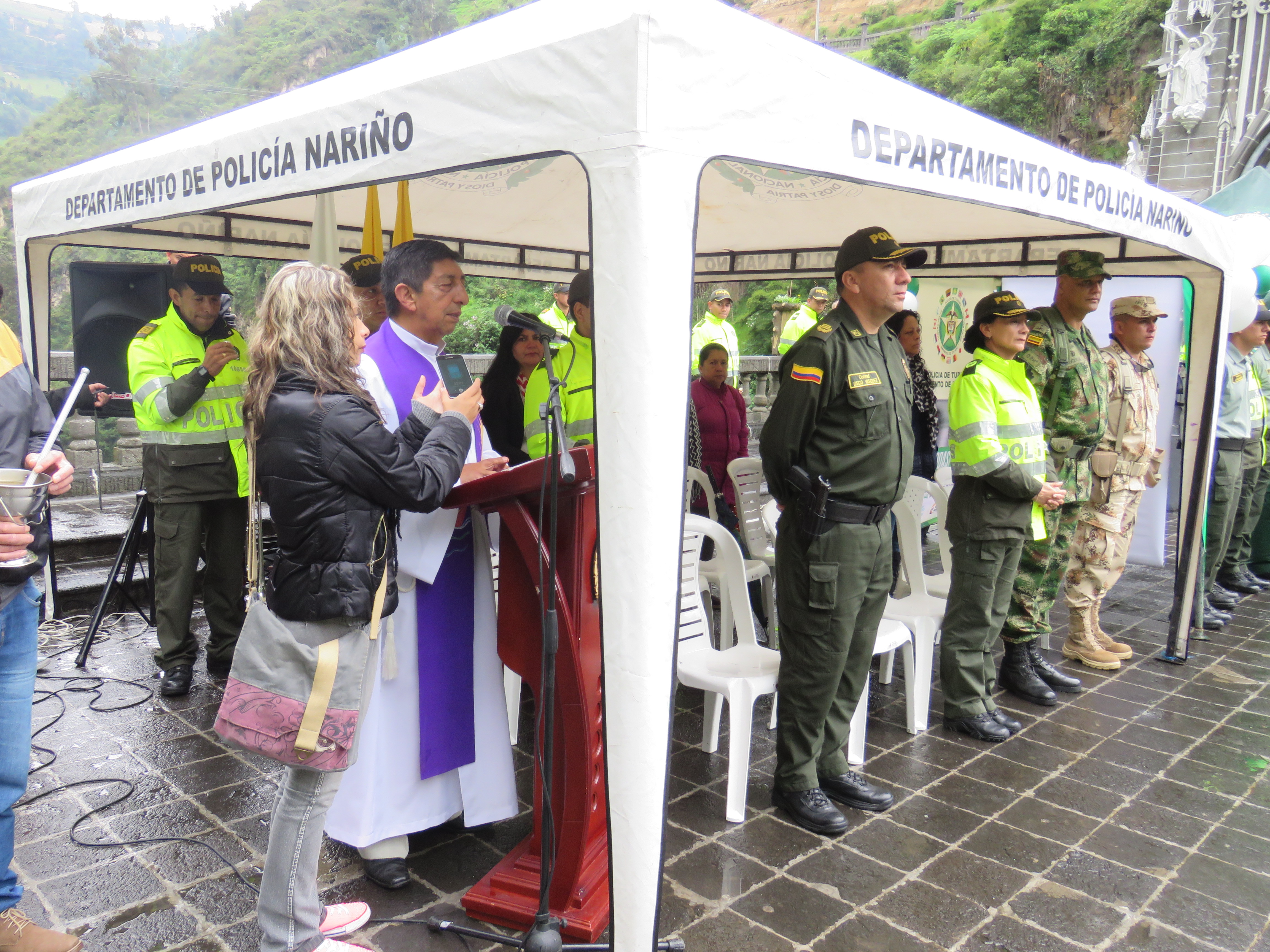 Autoridades que asistieron al evento