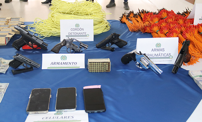 Desarticulada red de tráfico de explosivos e incautación de más de tres toneladas de sustancias explosivas y armas de fuego.