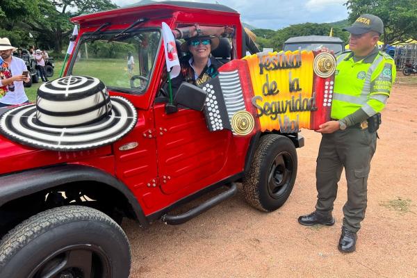 La Policía Nacional se prepara para brindarle seguridad al tradicional desfile de Jeep Willys Parranderos