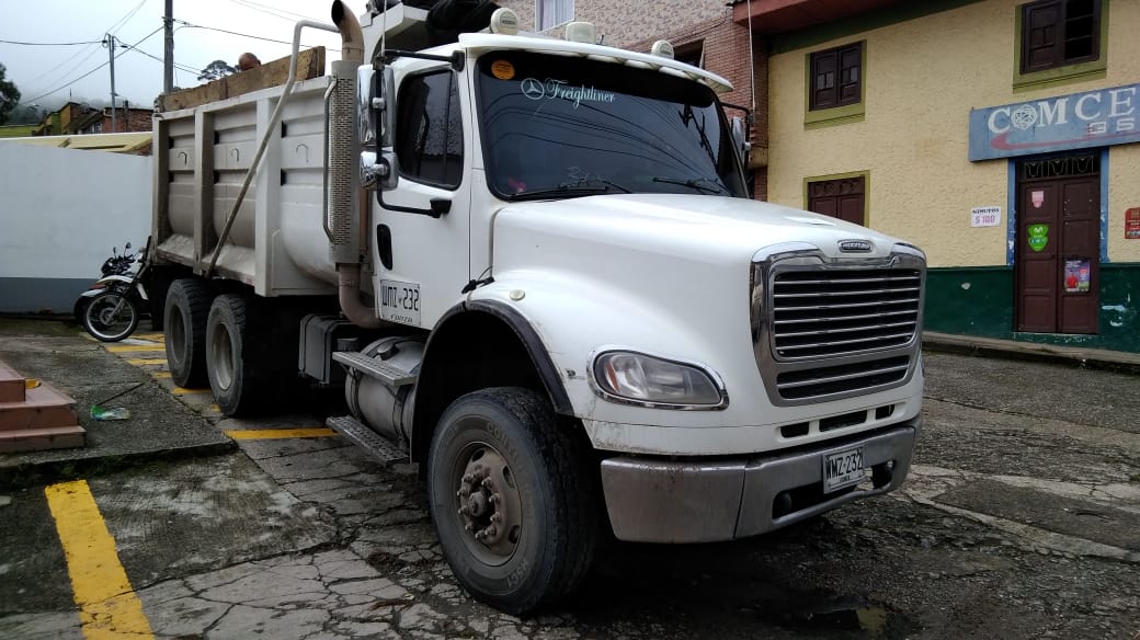 Laboratorio-portátil-para-producir-cocaína-fue-encontrado-al-interior-de-una-volqueta