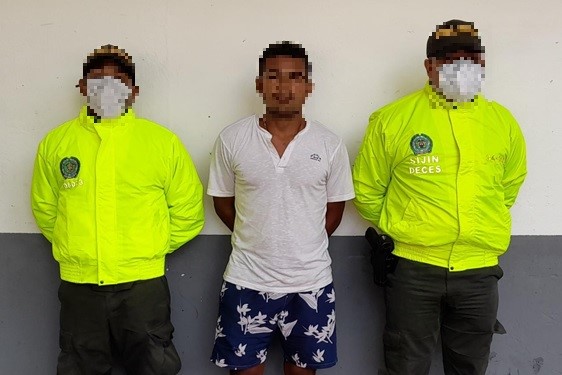 Lo capturamos por el delito de homicidio agravado y porte de armas de fuego