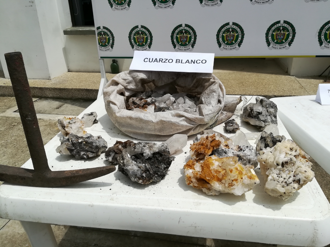 Cayeron “los cuarzos”