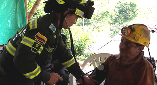 policia-nacional-colombia-apoya-labores-de-busqueda-y-rescate-en-mexico-ponalsar