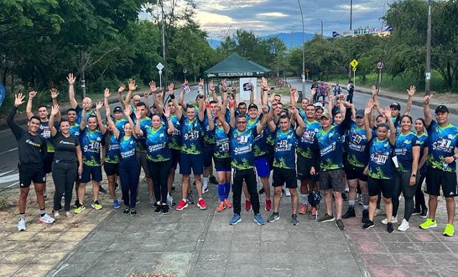 En Neiva la policía nacional realizó carrera por la Policía 