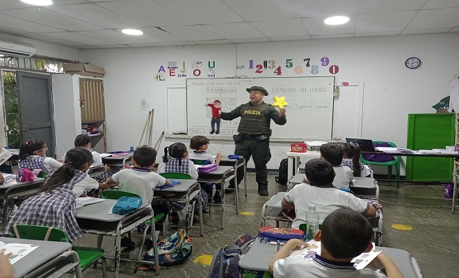 Policía Nacional, continúa trabajando de la mano con las instituciones educativas del municipio De Neiva