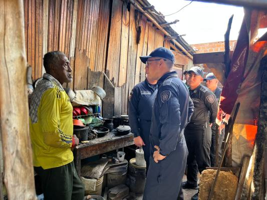 Policía Nacional se solidariza con pareja de abuelos en el corregimiento el Caguán 